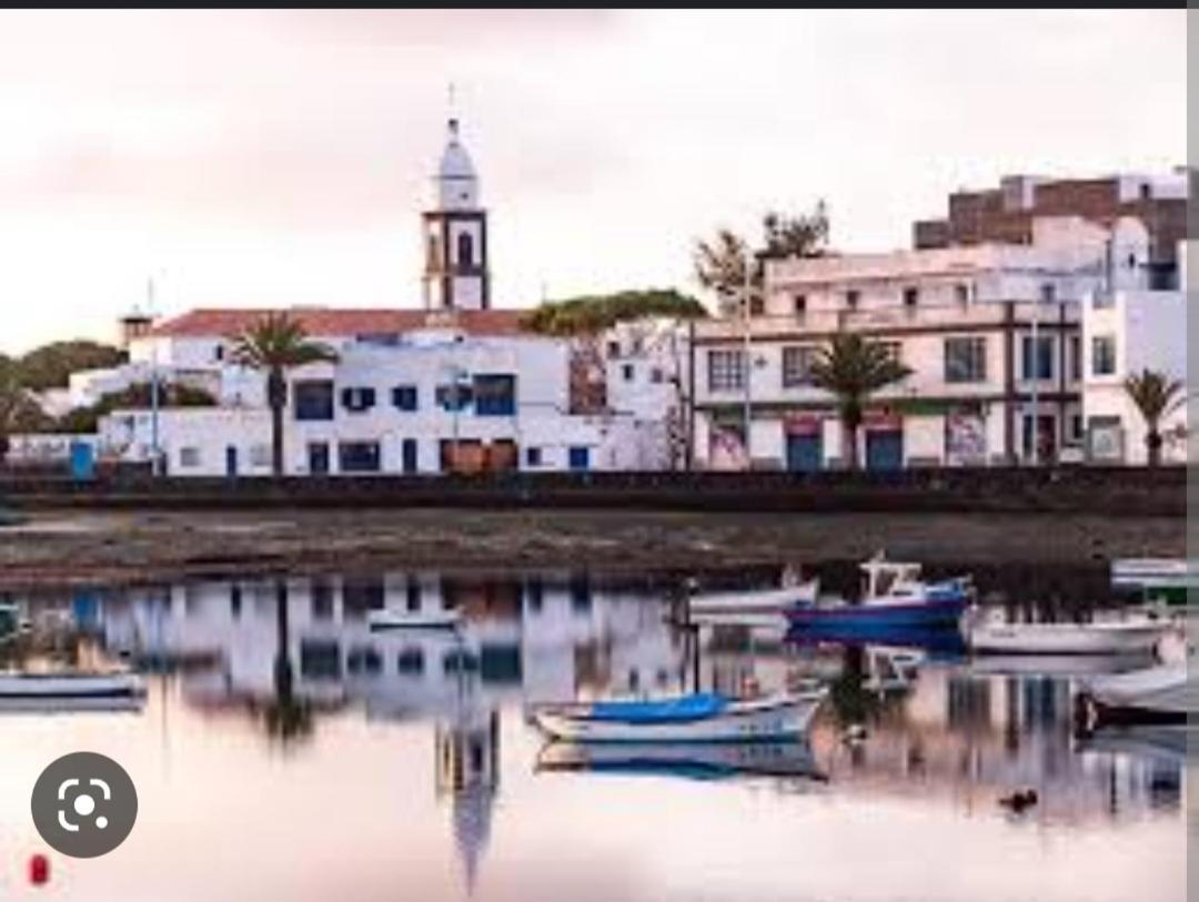 El Barquito De Arrecife Hotel Arrecife  Exterior photo